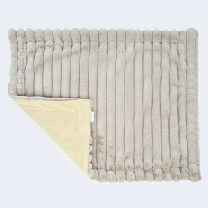 Dog blanket faux fur Leopold's oyster/beige